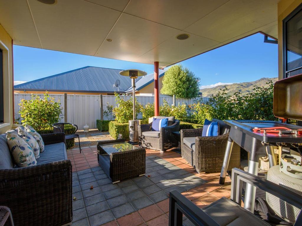Kawarau Bay View - Cromwell Holiday Home Exterior foto